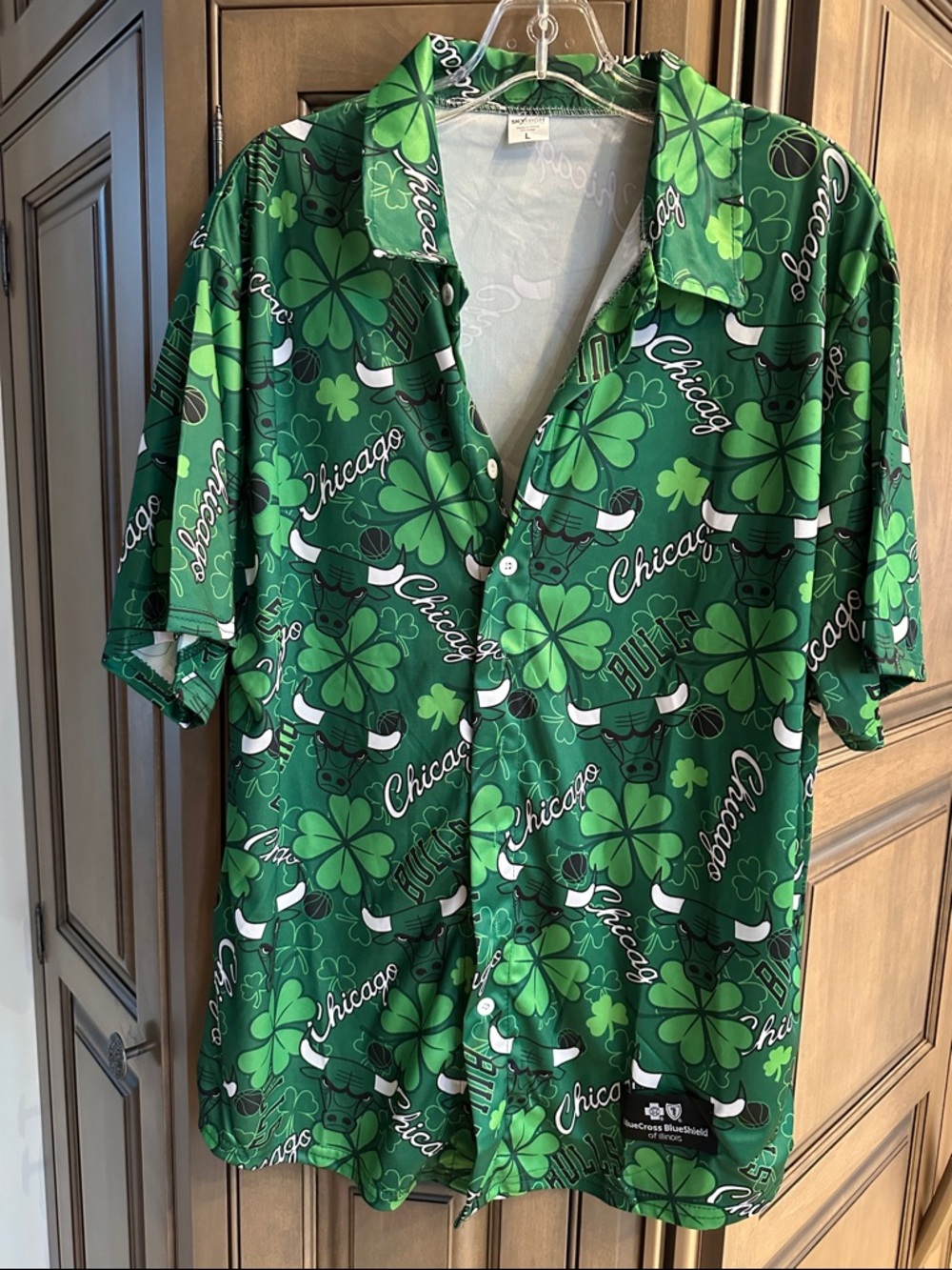 Chicago Shamrock Print Short-Sleeve Button Shirt - Green